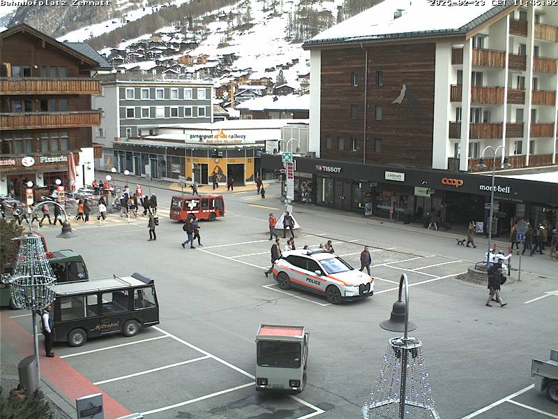 Zermatt: Webcam Bahnhofplatz